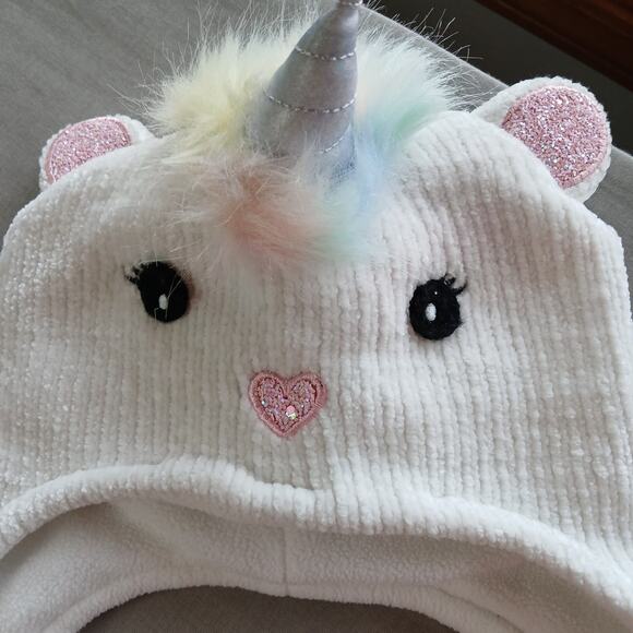 Baby Unicorn Beanie white soft chenille fleece lining size small 12-24 mo - Picture 1 of 16